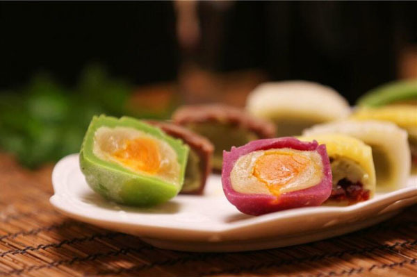 冰皮月餅配方及機器生產(chǎn)方法 冰皮月餅配方及機器生產(chǎn)方法